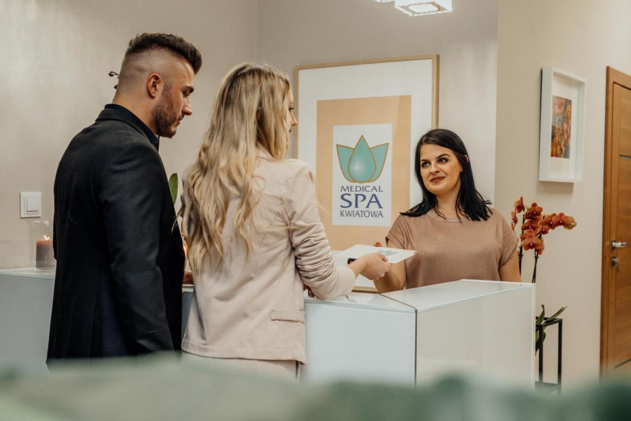Medical Spa Kwiatowa Łęczyca Esterno foto