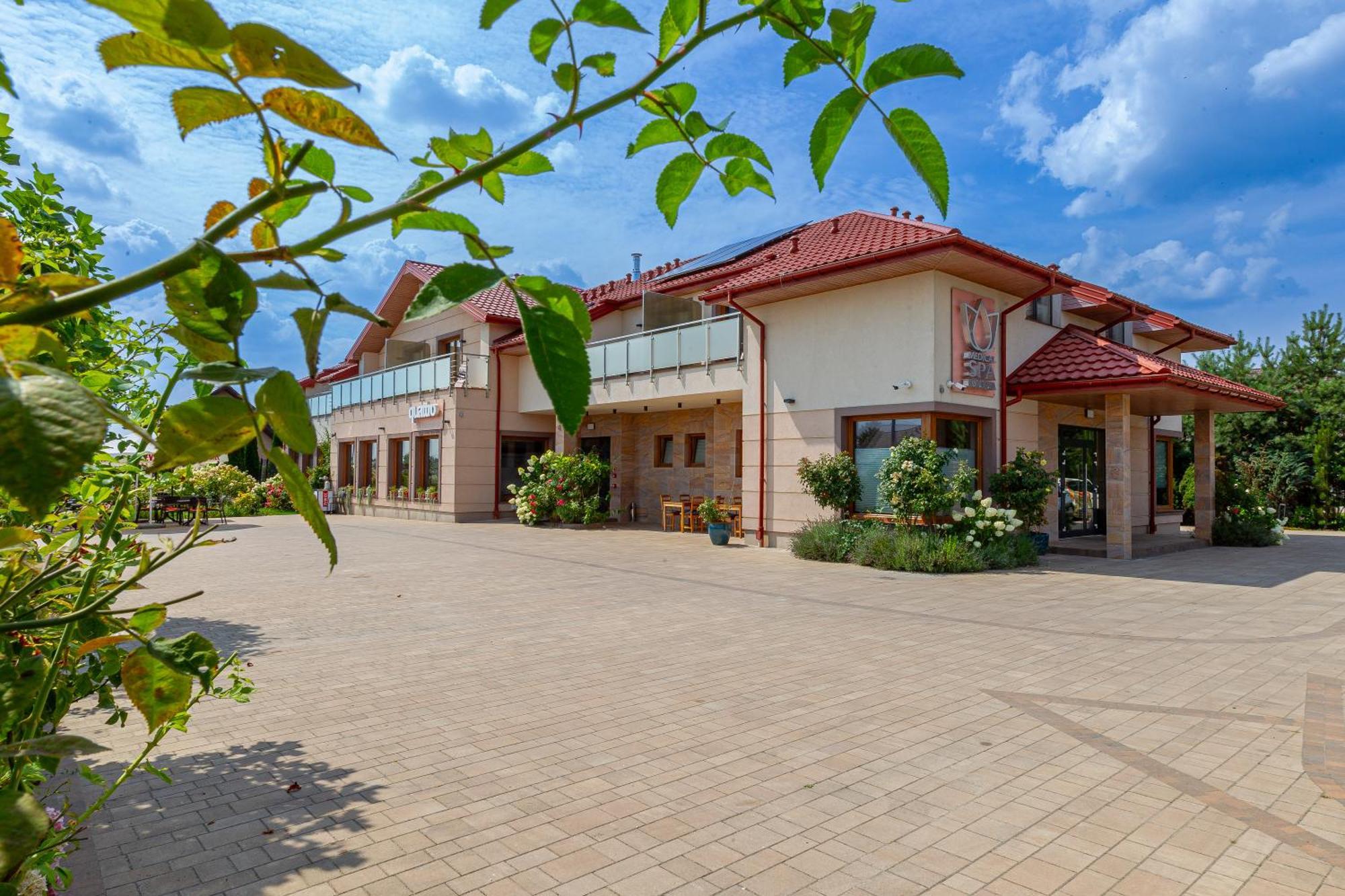 Medical Spa Kwiatowa Łęczyca Esterno foto